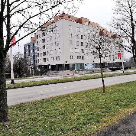 Apartman Ella Zagreb Exterior foto
